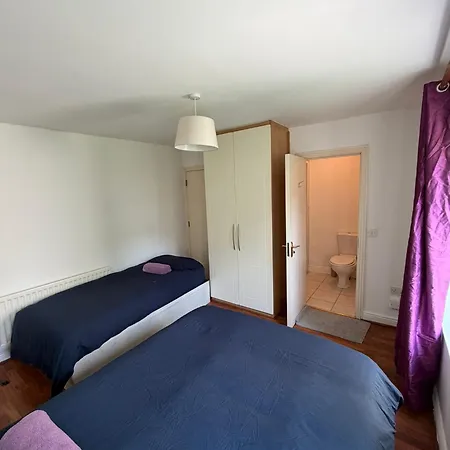 2-bedroom Near Airport