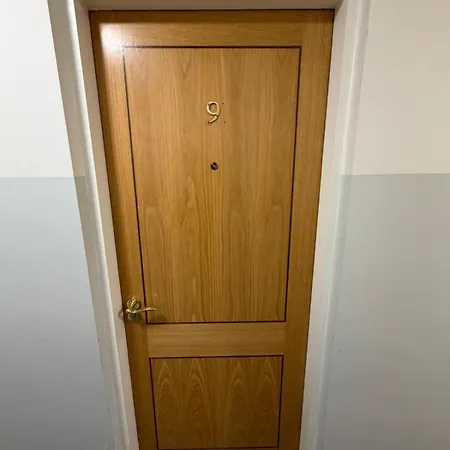 2-bedroom Near Airport *