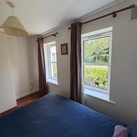 2-bedroom Near Airport Appartement *